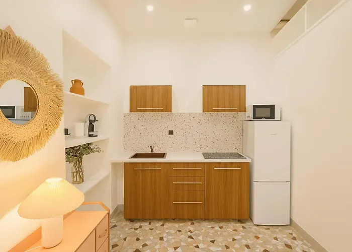 Bonne Nouvelle - Rex - 10 - 6p